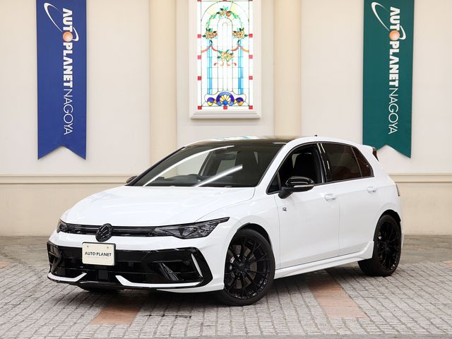 VOLKSWAGEN GOLF R