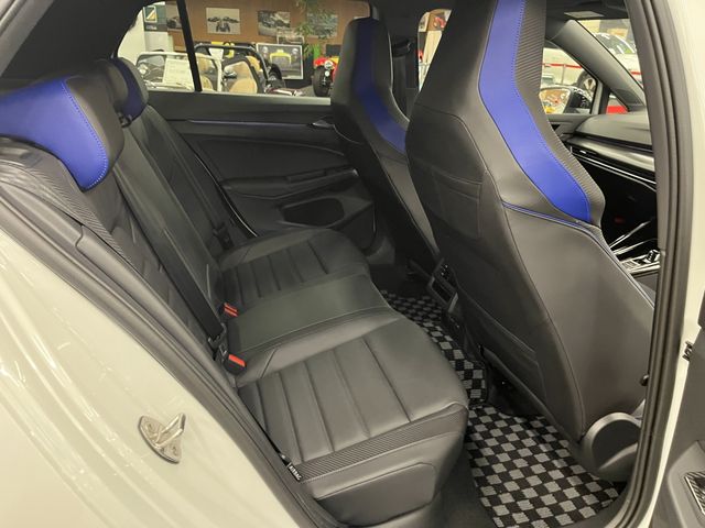 VOLKSWAGEN GOLF R