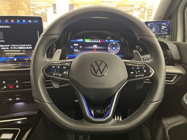 VOLKSWAGEN GOLF R