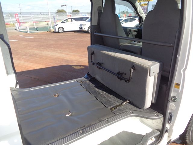 HIACE van 4WD