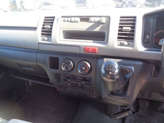 HIACE van 4WD