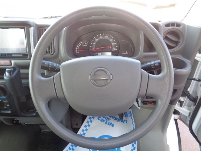 NV100 CLIPPER 4WD
