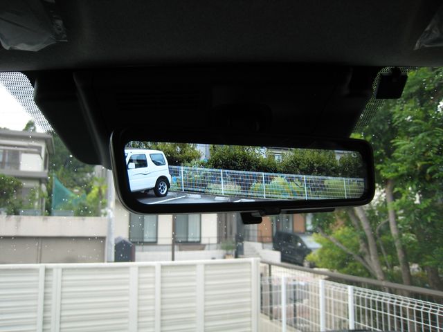 HIACE COMMUTER
