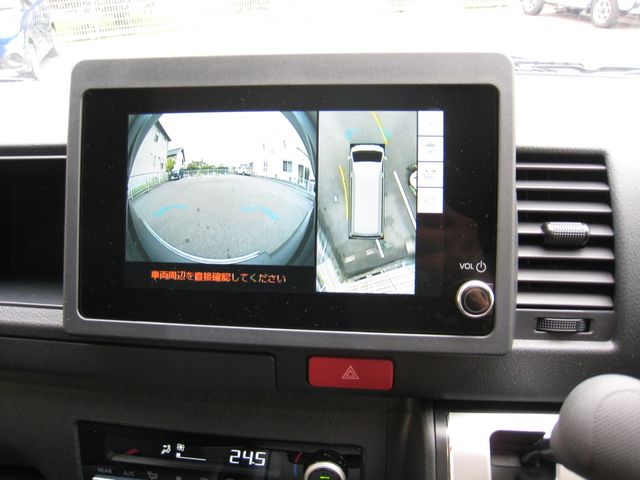 HIACE COMMUTER