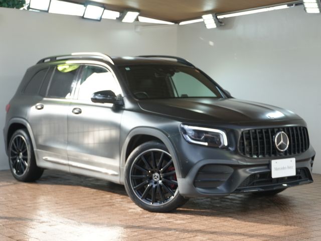MERCEDES BENZ GLB