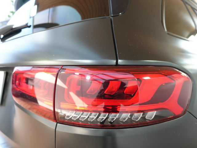 MERCEDES BENZ GLB