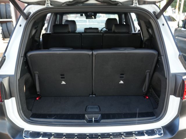 MERCEDES BENZ GLB