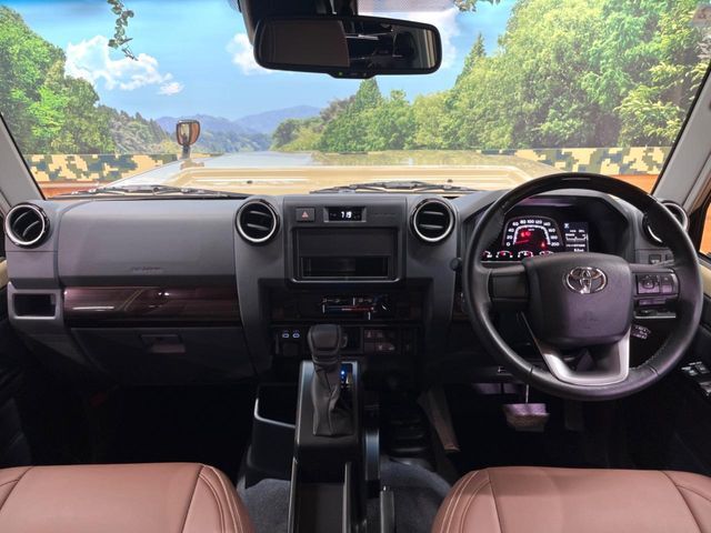 LANDCRUISER 70