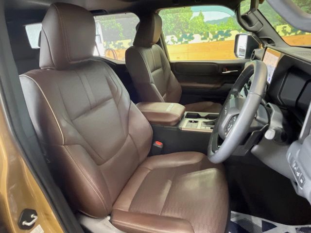 LANDCRUISER 250
