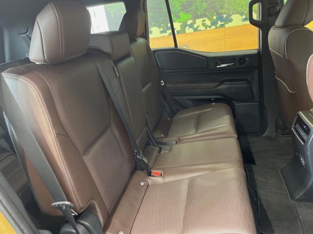 LANDCRUISER 250