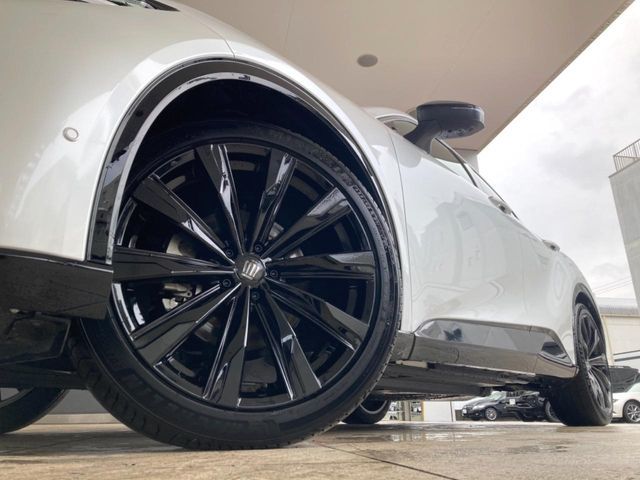 CROWN SPORT