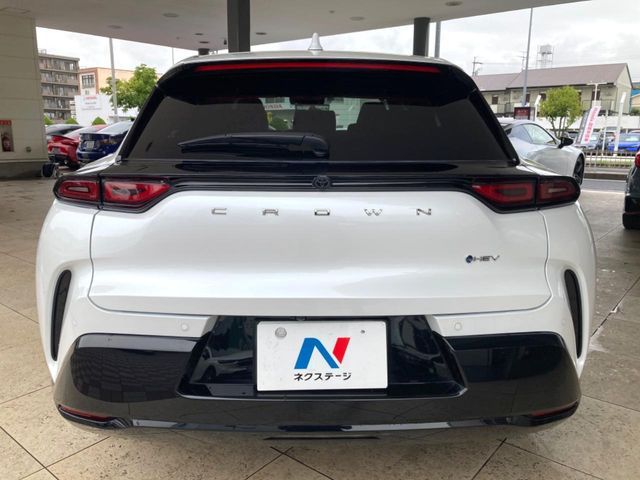 CROWN SPORT