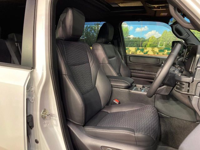 LANDCRUISER 250