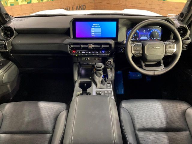 LANDCRUISER 250