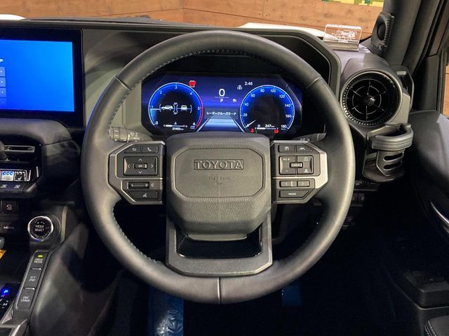 LANDCRUISER 250