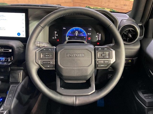 LANDCRUISER 250