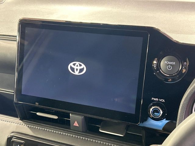 VOXY HYBRID
