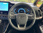 VOXY HYBRID