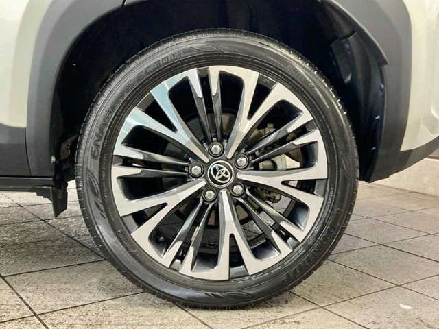 YARIS CROSS HYBRID