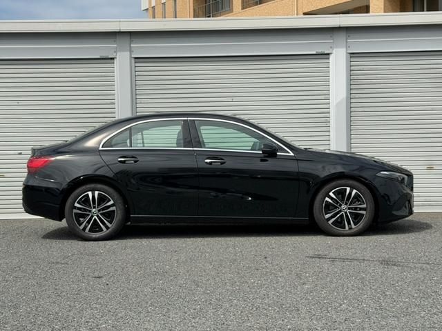 MERCEDES BENZ A class sedan