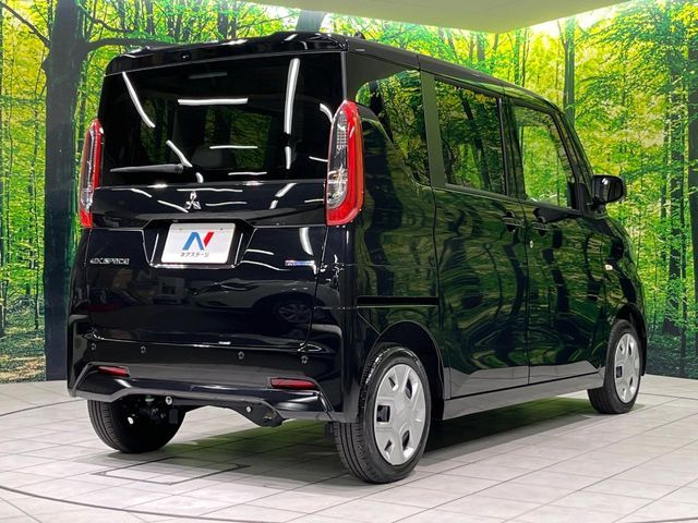 eK SPACE 4WD