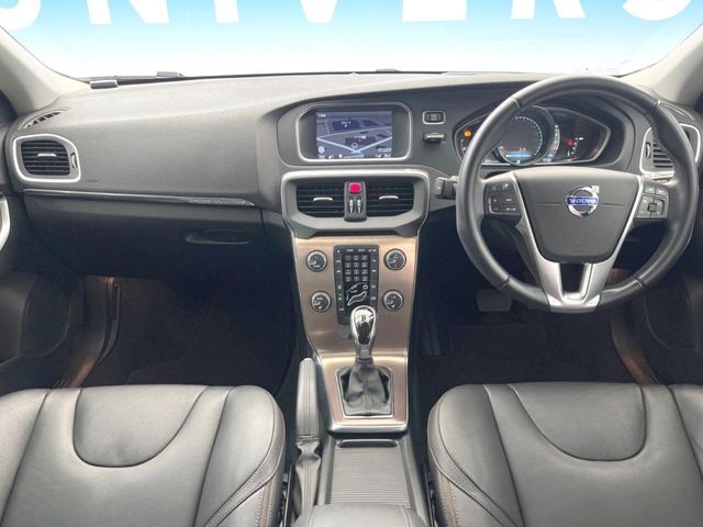 VOLVO V40 CROSS COUNTRY