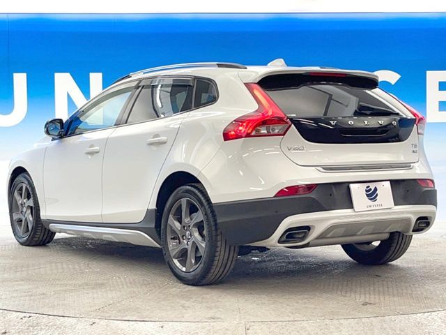 VOLVO V40 CROSS COUNTRY