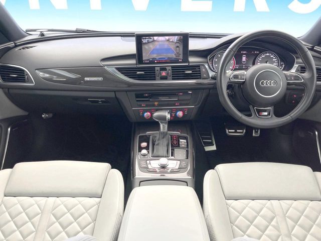 AUDI S6 AVANT