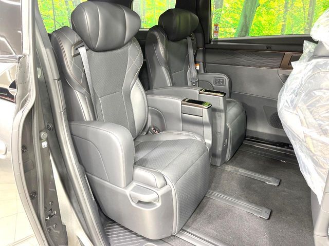 VELLFIRE  HYBRID