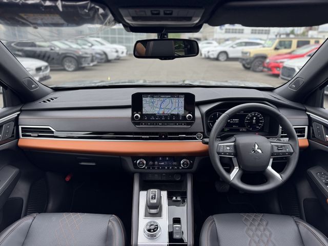 OUTLANDER PHEV