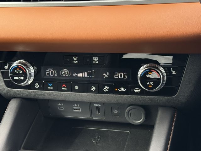 OUTLANDER PHEV