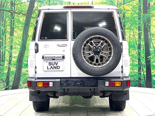 LANDCRUISER 70