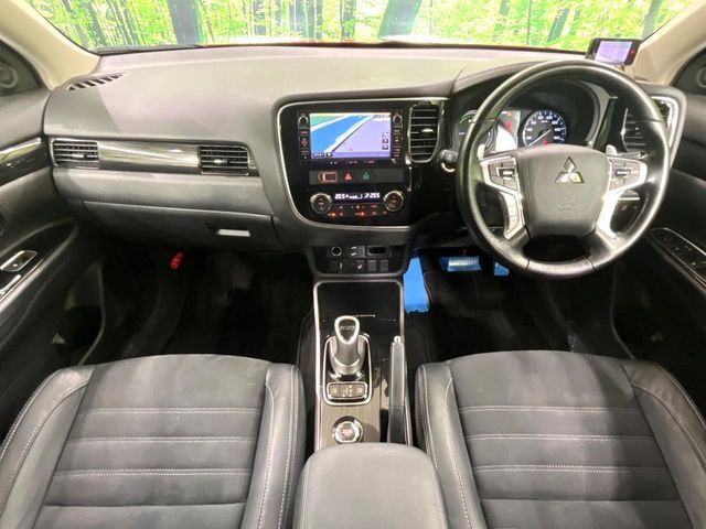OUTLANDER PHEV