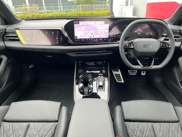 AUDI S5 Sedan