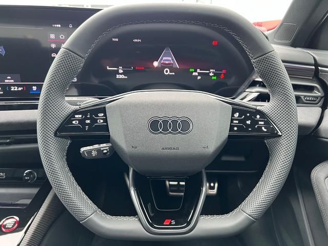 AUDI S5 Sedan