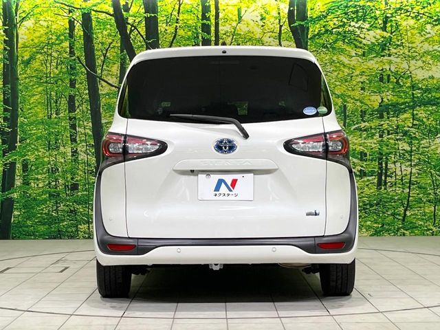 SIENTA HYBRID
