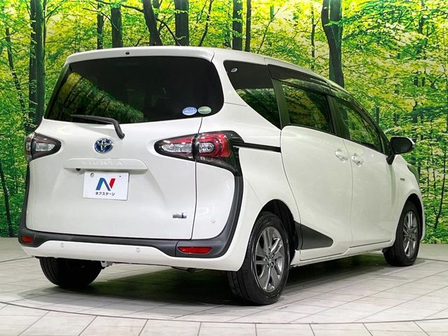 SIENTA HYBRID