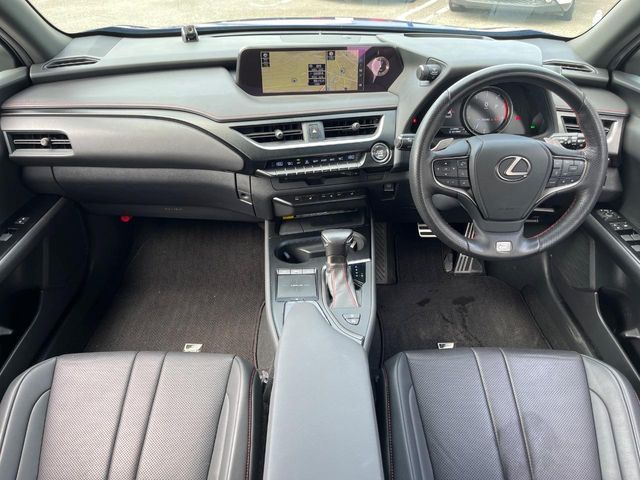 LEXUS UX200