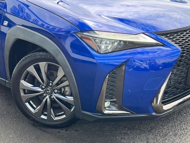 LEXUS UX200