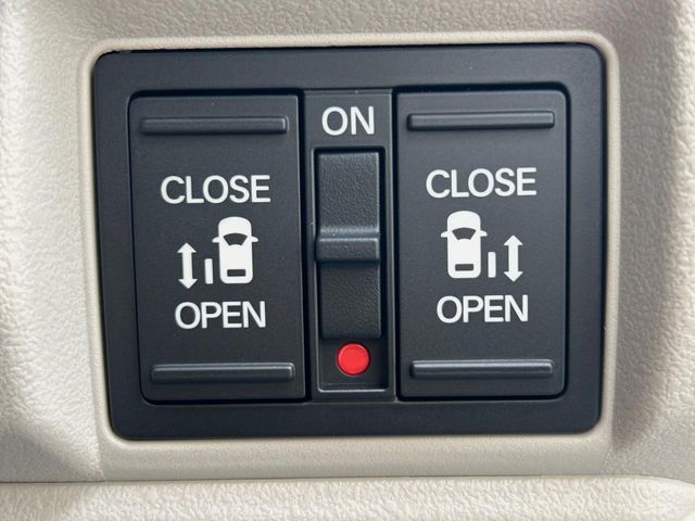 N BOX