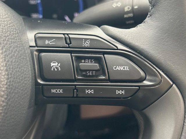 YARIS CROSS HYBRID
