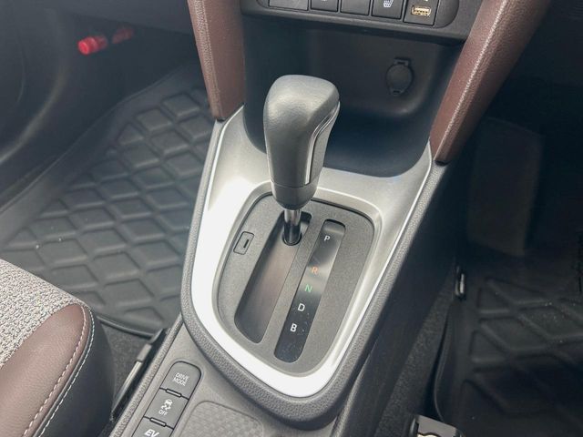 YARIS CROSS HYBRID