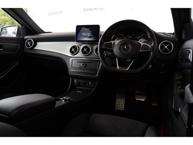MERCEDES BENZ GLA class