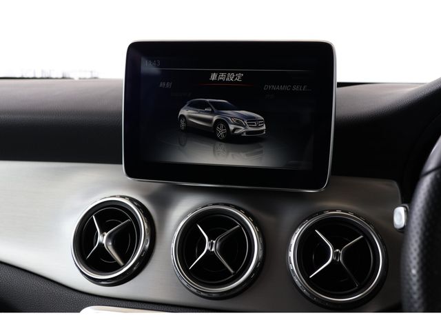 MERCEDES BENZ GLA class