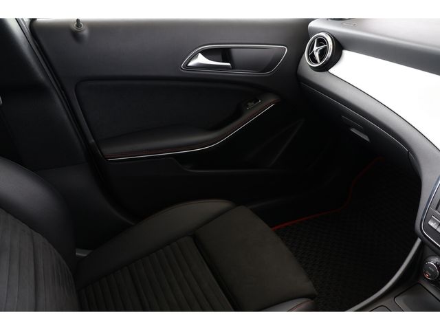 MERCEDES BENZ GLA class