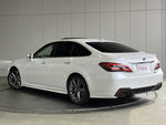 CROWN sedan hybrid