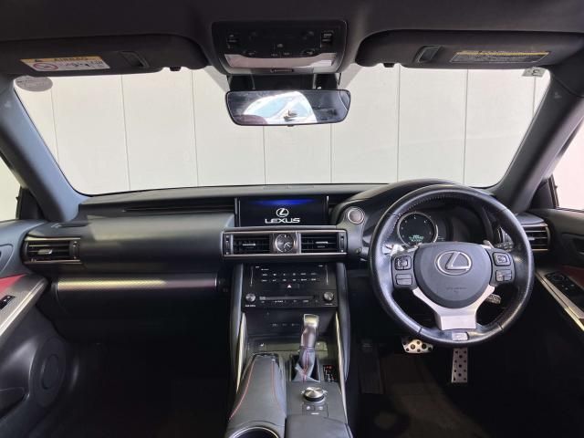 LEXUS IS200t