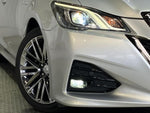CROWN sedan hybrid