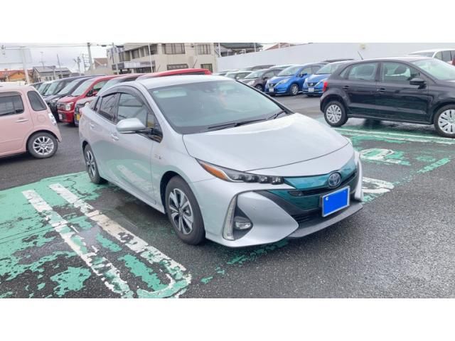 PRIUS PHV