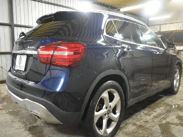 MERCEDES BENZ GLA class